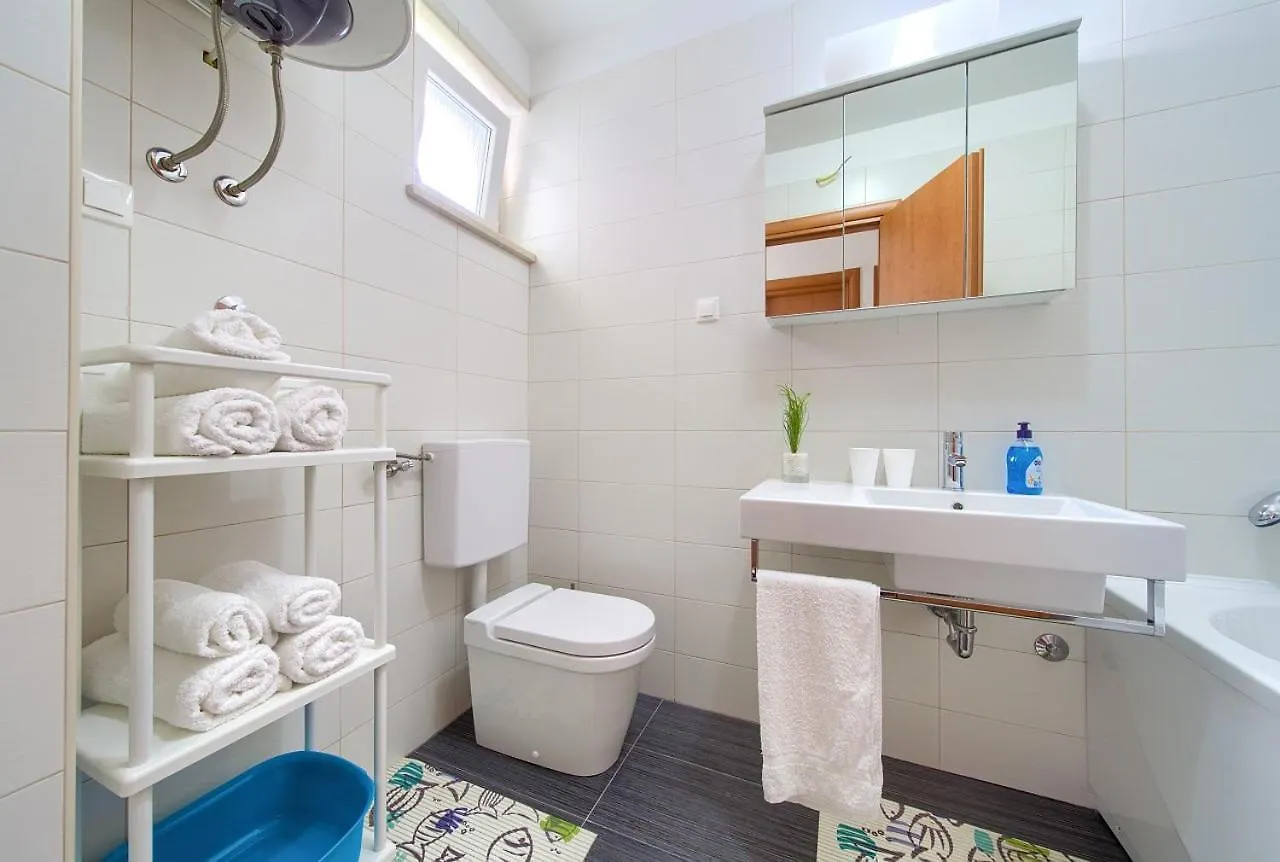 Apartment Anja Krk Town
